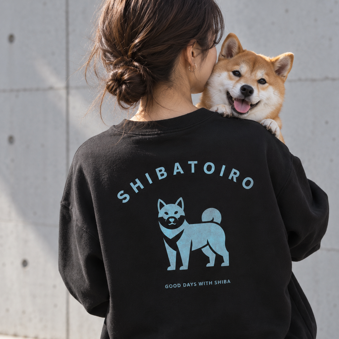 SHIBATOIROバックロゴスウェットシャツ
